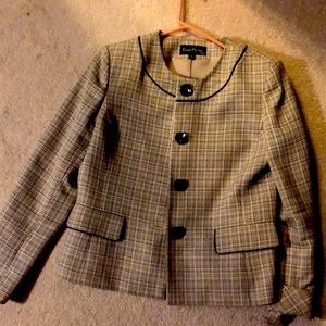 Women Evan Picone suit set